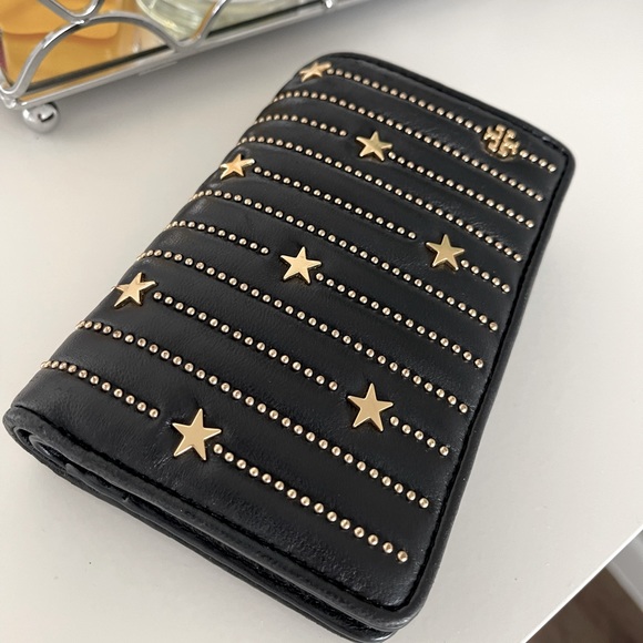 Tory Burch Handbags - Tory Burch Limited Edition Fleming Star Leather Wallet